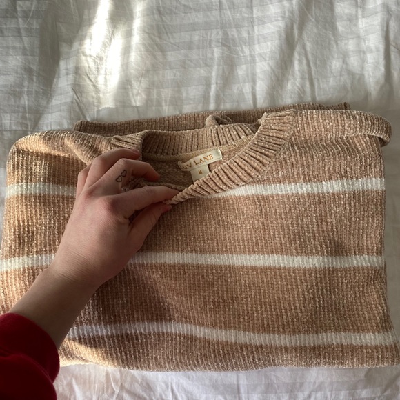 Soft baby pink striped sweater - Picture 2 of 3